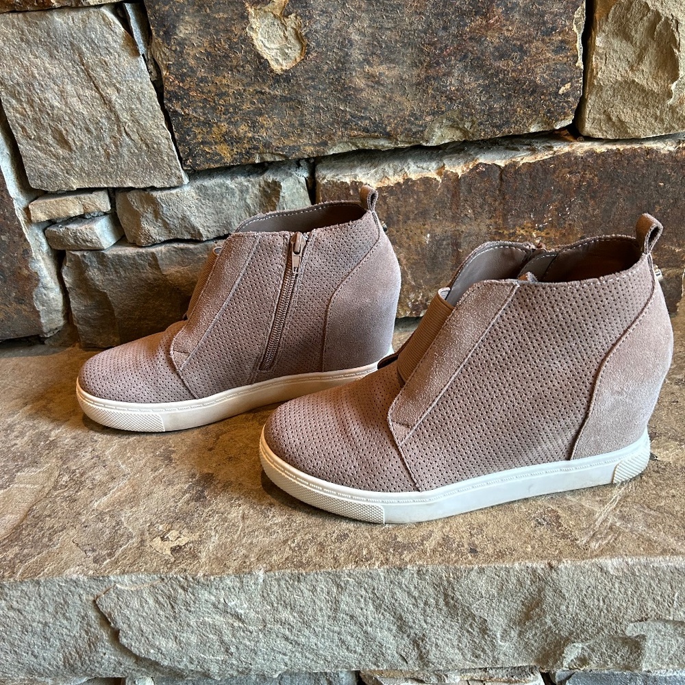Steve Madden sneaker boots